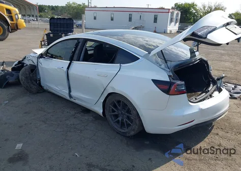 2019 Tesla Model 3 Long Range/Performance из США, поврежденный, VIN 5YJ3E1EB2KF510594